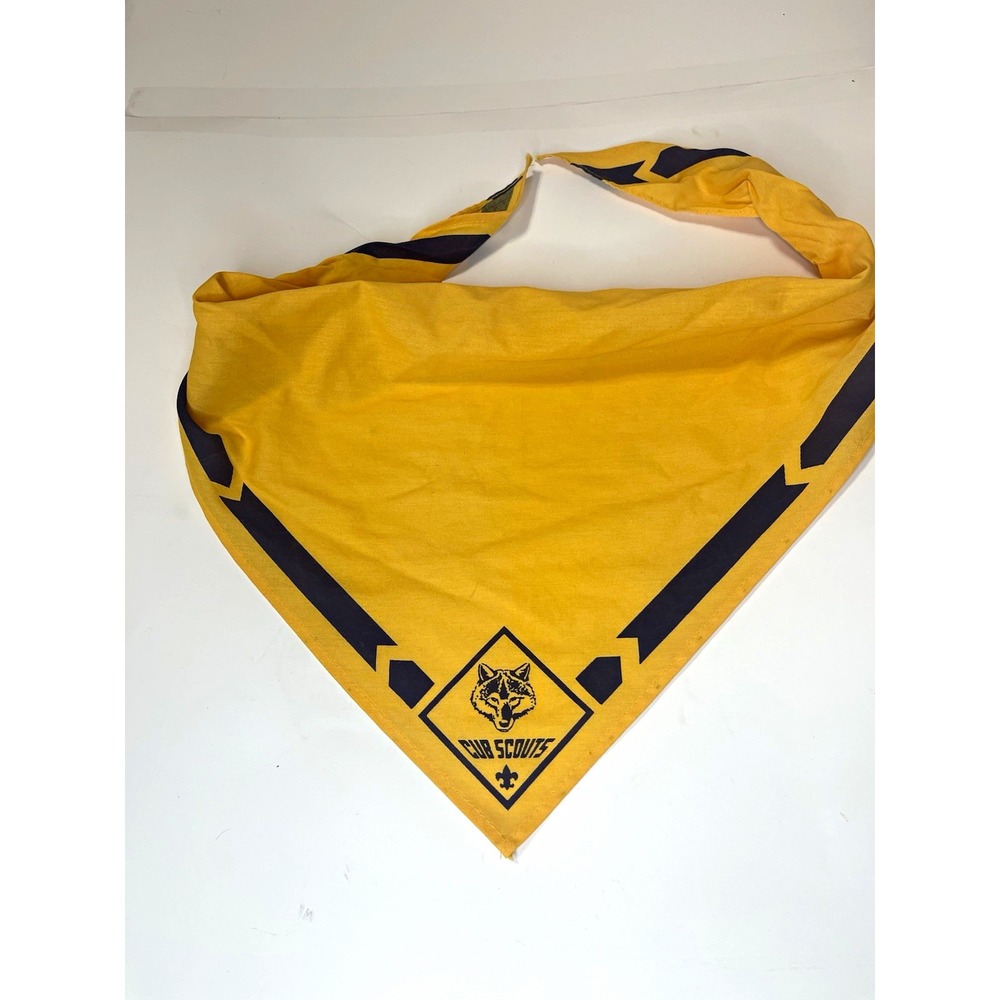 Cub Scouts Yellow Blue Neckerchief Wolf Logo Black Trim Emblem
